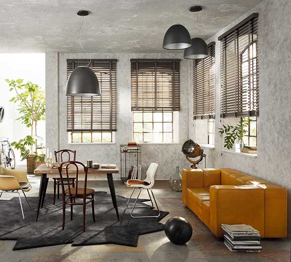 Hochwertige Holzjalousie auch als Sonnenschutz - Einzigartig wie Sie